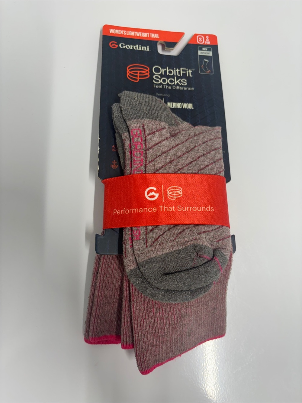 Gordini Women's 2 pair pack crew lightweight grey and pink size small NWT